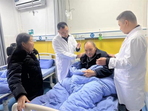 丹棱县：推动县域医疗资源深度“融合”医共体建设让群众更有“医靠”