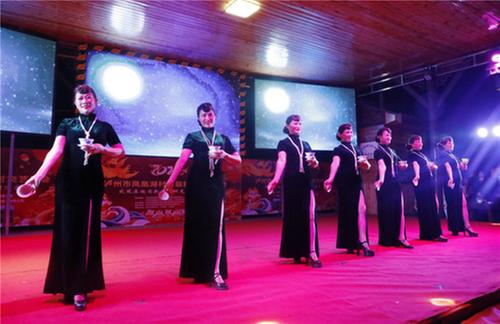 纳溪“群众村晚”激发乡村文化活力