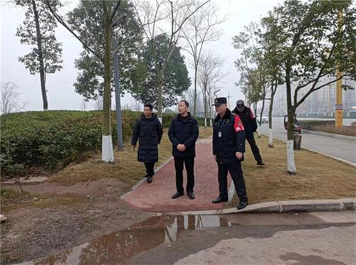 岳池县综合行政执法局开展春节前隐患排查