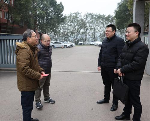 武胜县科协开展春节前走访慰问活动