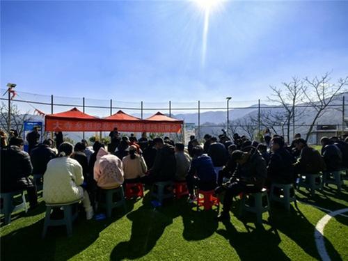 青神县：跨省招工保障企业复产用工