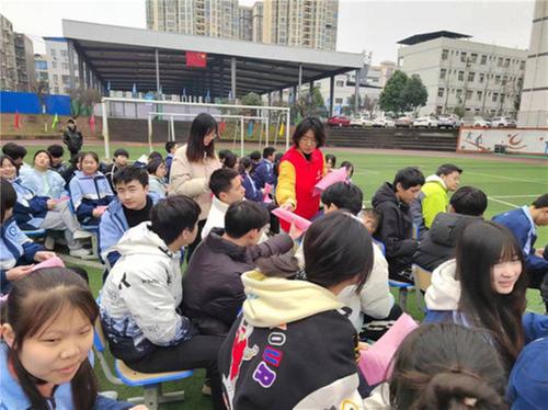 前锋区龙塘学校开展“开学第一课·森林草原防灭火”主题教育活动