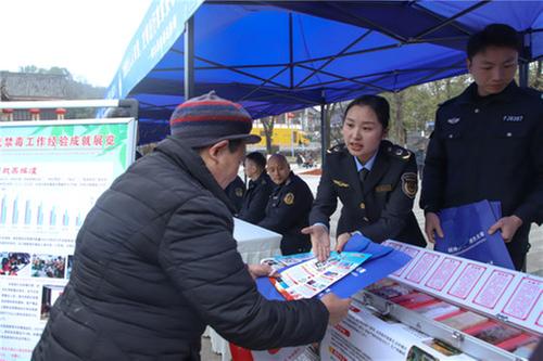 优化消费环境  激发消费活力