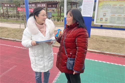 浓溪镇开展“情系女同胞 法在你身边”宣讲活动