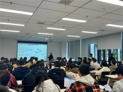 青神：携企带岗入校园 校企合作促就业