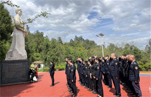 追思缅怀敬先烈 砥砺前行建新功