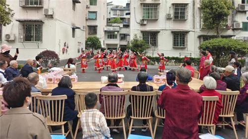 青神县这场高龄老人集体生日宴真热闹