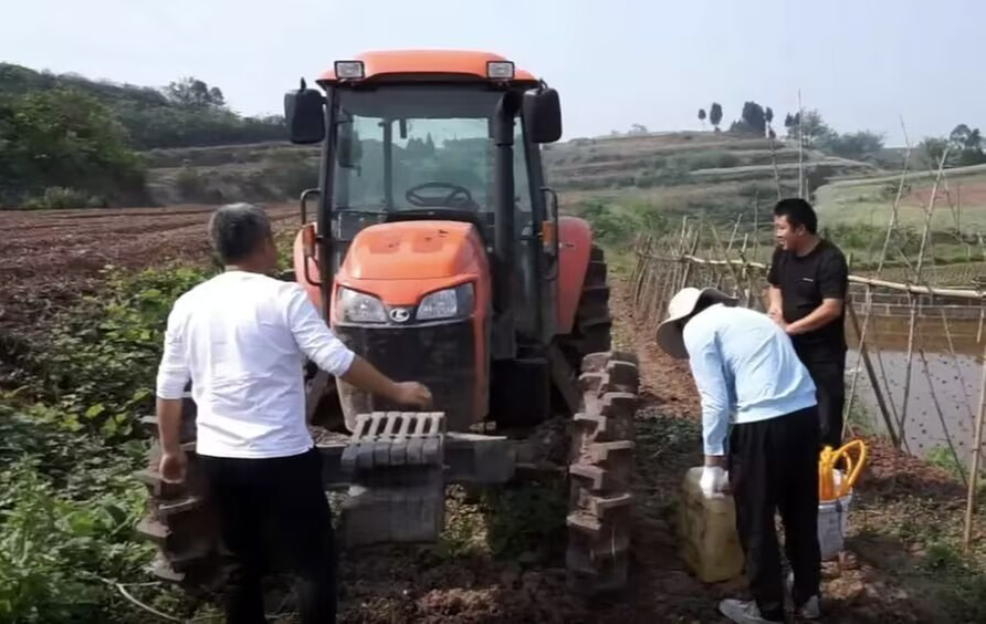 甜城“新农人”张家顺和他的贴心“助农服务团”