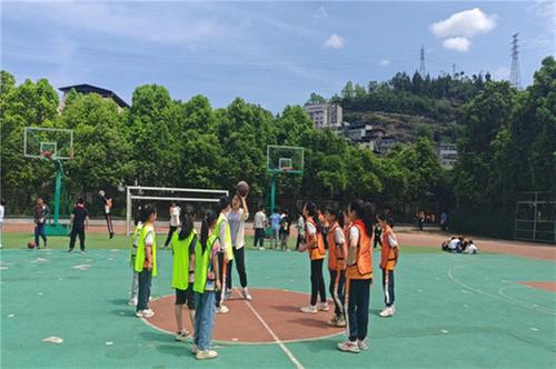 南江县朝阳小学举行篮球联赛