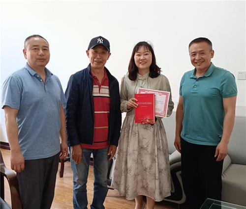 荥经县老科协助力红军小学开展地方红色资源融入国家课程项目实验