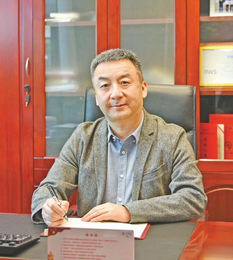 苏郁：“所有人的努力汇聚到一起就是大江大河”