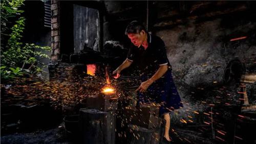古街情景打卡、千桌豆花宴、龙舟赛……眉山东坡区让你玩转端午