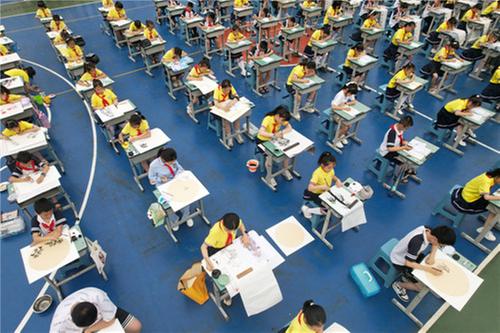 赛书画 迎“六一”