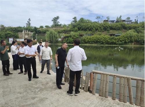 内江资中县科协举办第八个“全国科技工作者日”庆祝活动