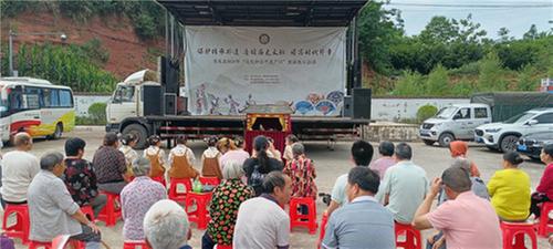 邻水县：非遗展演进乡村  让非遗文化“活”起来