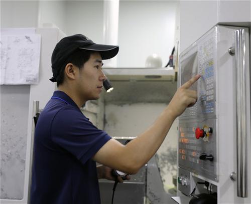 丹棱县：“智改数转”引领传统制造业提质增效