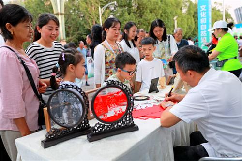160余种非遗美食及特色产品亮相广安 近距离体验非遗产品魅力