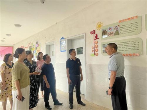 推动青少年科技教育和科学普及创新发展