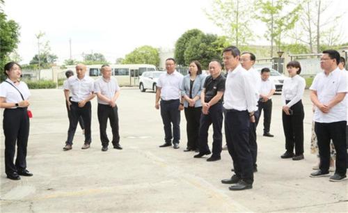 杭州市残联到苍溪县精神卫生中心考察残疾人辅助性就业工作