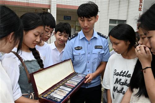 内江：禁毒宣传进校园