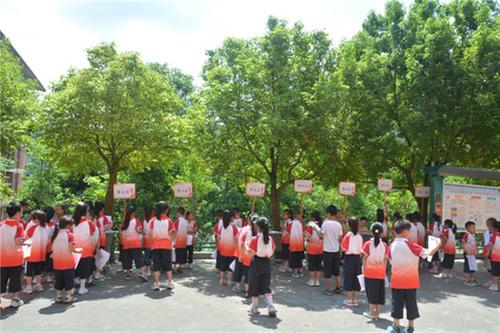 南江县下两镇小学开展一二年级无纸笔趣味测评活动