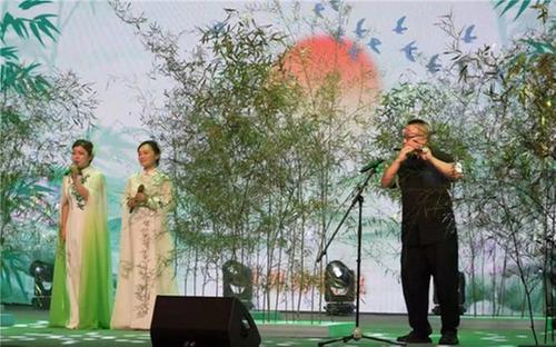 代言家乡“乡”当潮  青神竞演“秀”起来