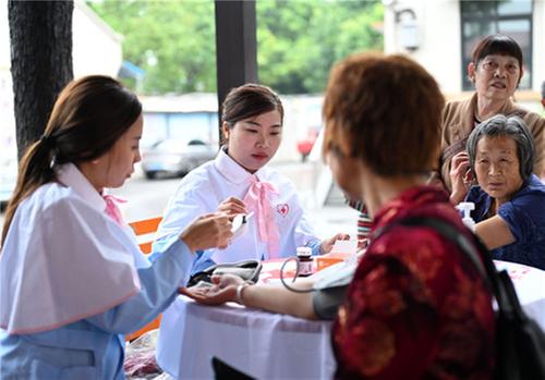 东兴区：社区文明 你我同行