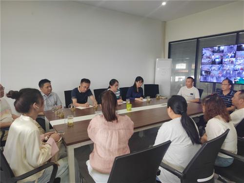 青神县司法局：深入企业开展走访调研