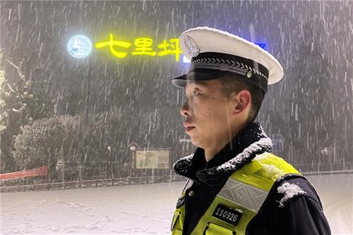 扎根基层干实事 奉献一线守初心