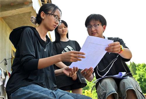 东兴区：“伯乐”上门求贤 筑牢“乡村人才数据库”