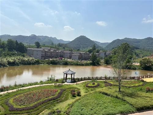 丹棱县：垃圾归位，“脏乱差”变“洁净美”