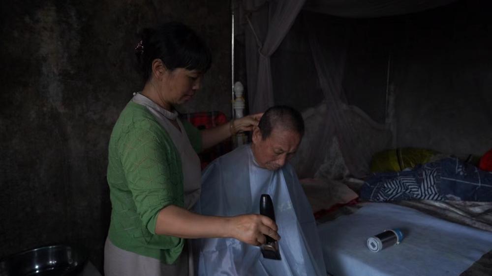 谢小燕：双亲病重，以爱为翼守护家