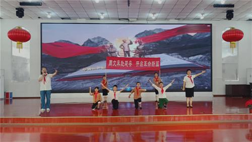 荥经县：传承红色基因，讲好周文先生的故事