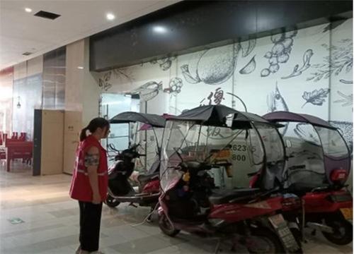 仁寿县怀仁街道：消除消防隐患  网格员在行动