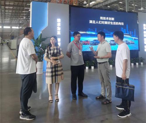 “查堵点、破难题、办实事”