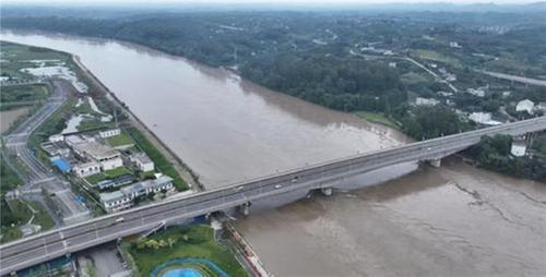 青神县：干群防汛显担当 全力保障群众安全