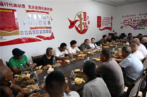 东兴区：退役军人立志走好新时代“长征路”