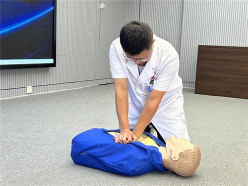 三台县塔山镇中心卫生院组织开展心肺复苏技能考试