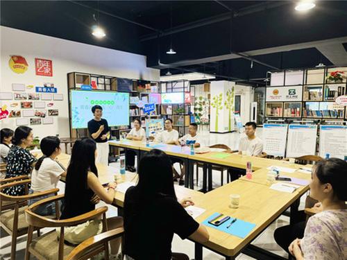 前锋区开展青年夜校心理减压课  为青年注入“心”活力