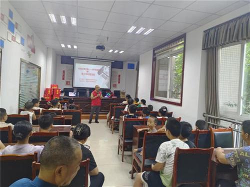 简阳市科协开展“科创探索之旅——DIY机械蝴蝶”青少年科普活动