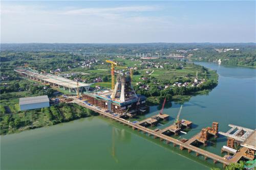 构建完善开放通道 成都东西城市轴线沱江大桥加快建设