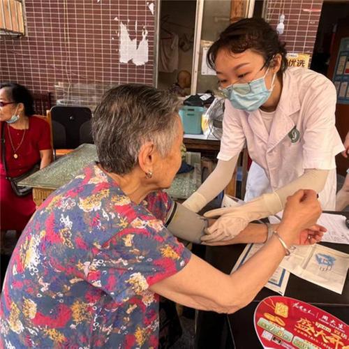 什邡市：守护残疾人身体健康