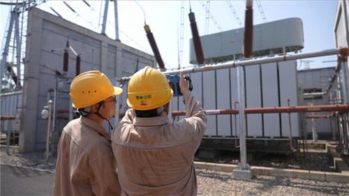 青神县：战高温 坚守一线保供电