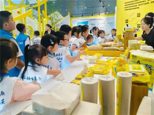 青神县：科普活动伴暑期