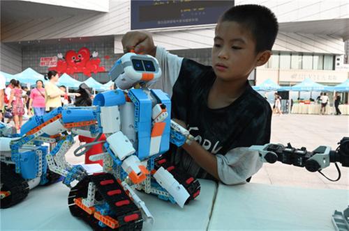 内江市：科普体验欢乐多