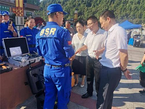 通江县2024全国科普日暨防范邪教宣传月活动启动