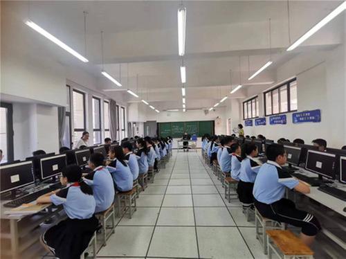 邻水县第六小学开展心理健康筛查工作