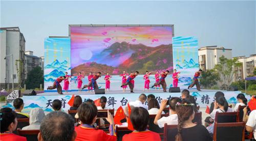 仁寿县：“天府百姓大舞台”文艺汇演正式启动