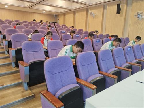 2024年全国科普日系列活动——崇州市首届“文脉崇州 科启未来”知识竞答活动拉开序幕