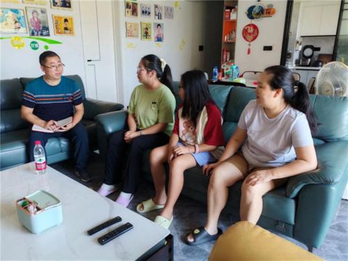 巴州区第六中学开展暑期家访活动